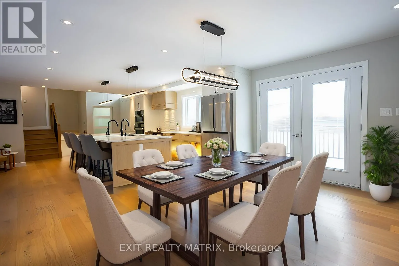 2418 RIDEAU ROAD