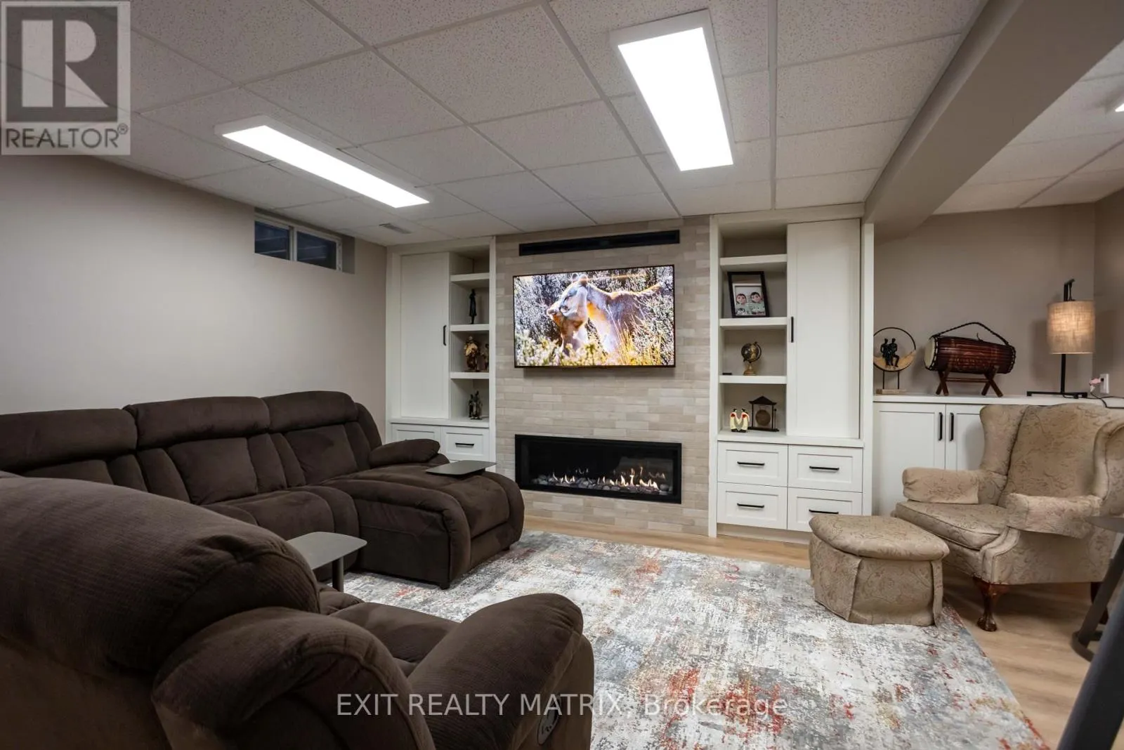 2418 RIDEAU ROAD