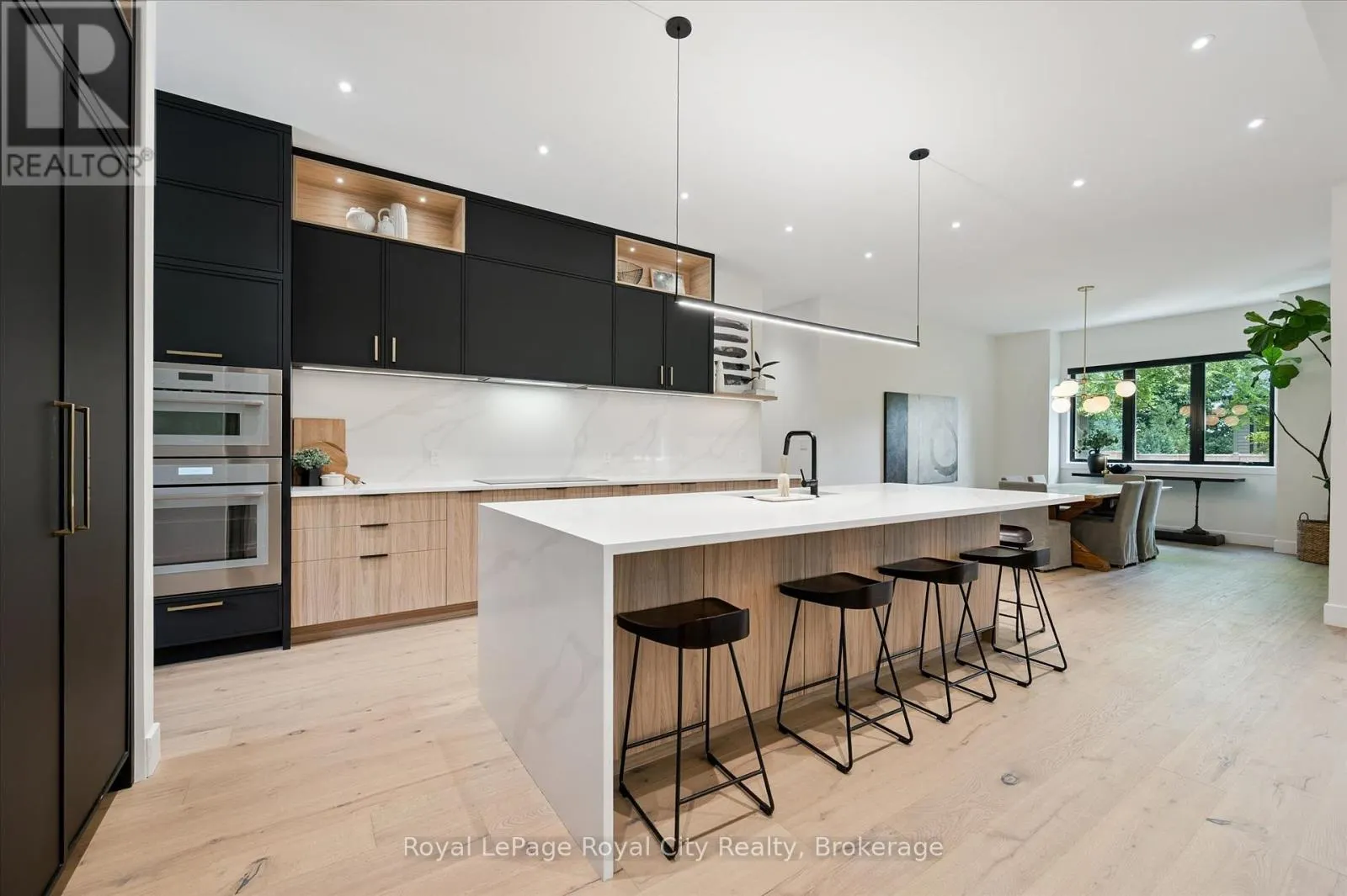15 FARNHAM ROAD
