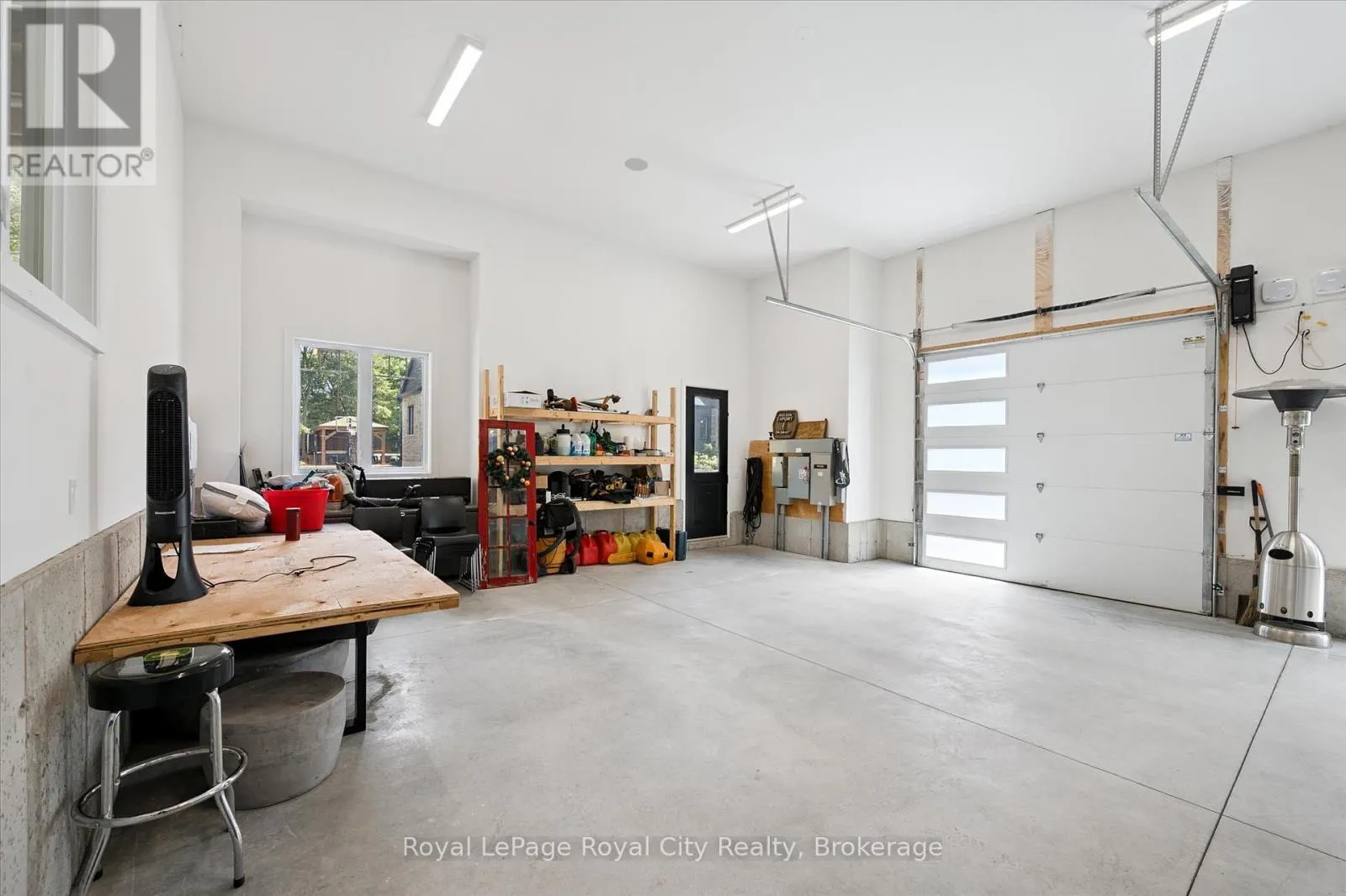 15 FARNHAM ROAD