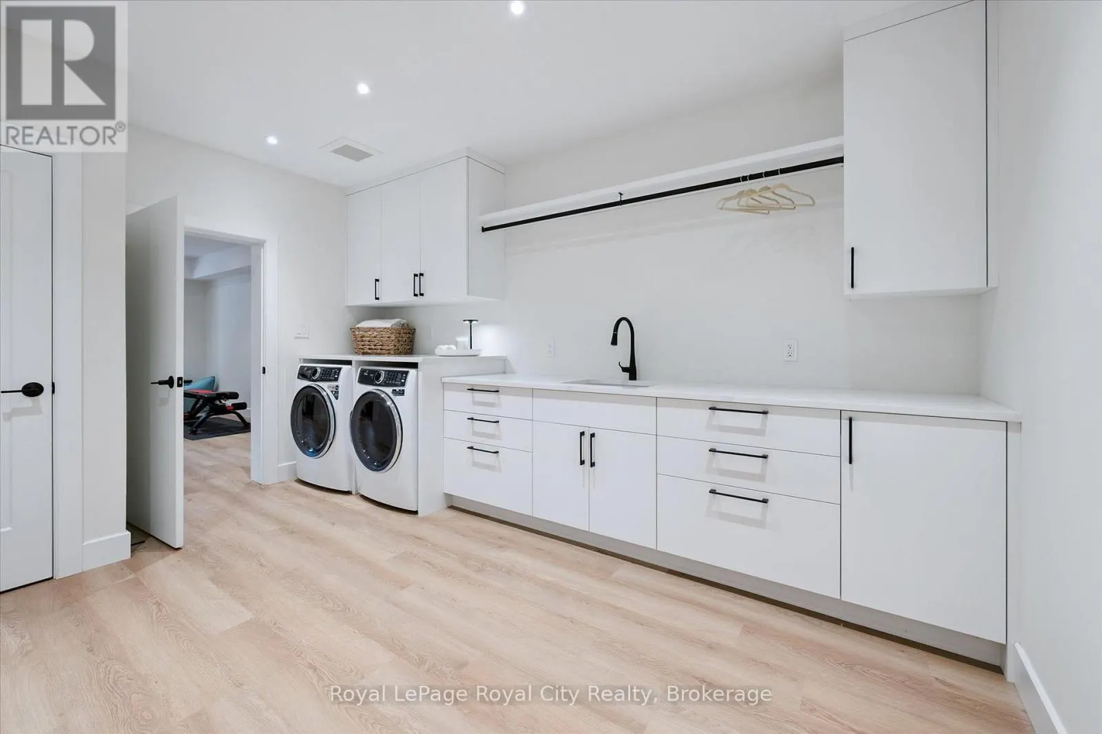 15 FARNHAM ROAD