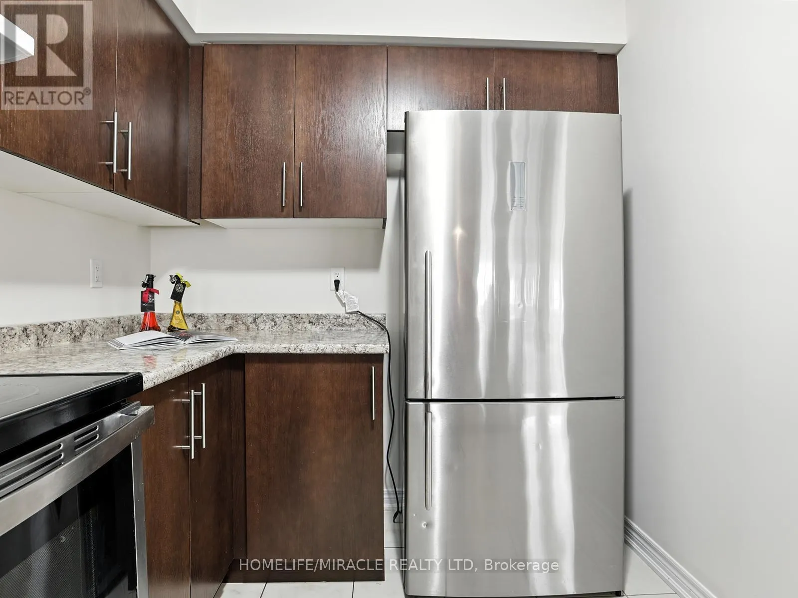 53 - 755 LINDEN DRIVE