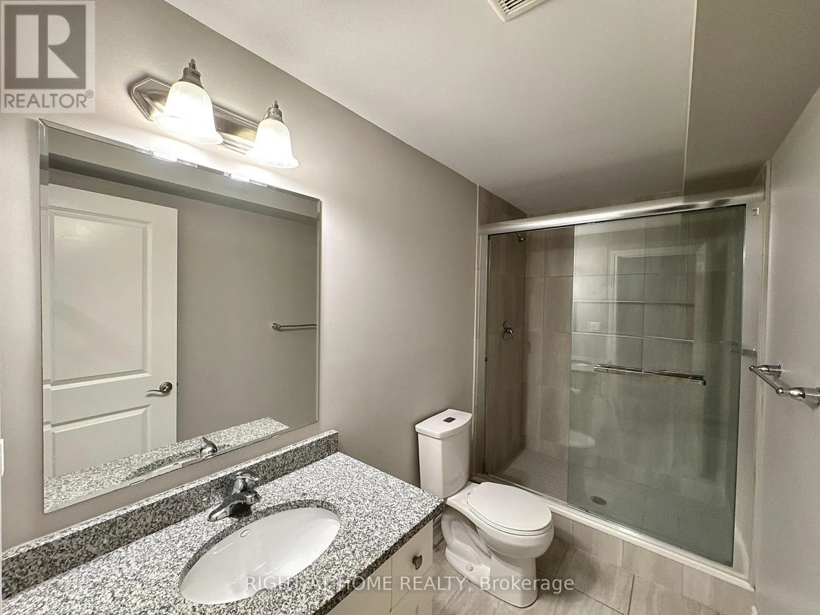 87 - 635 SAGINAW PARKWAY