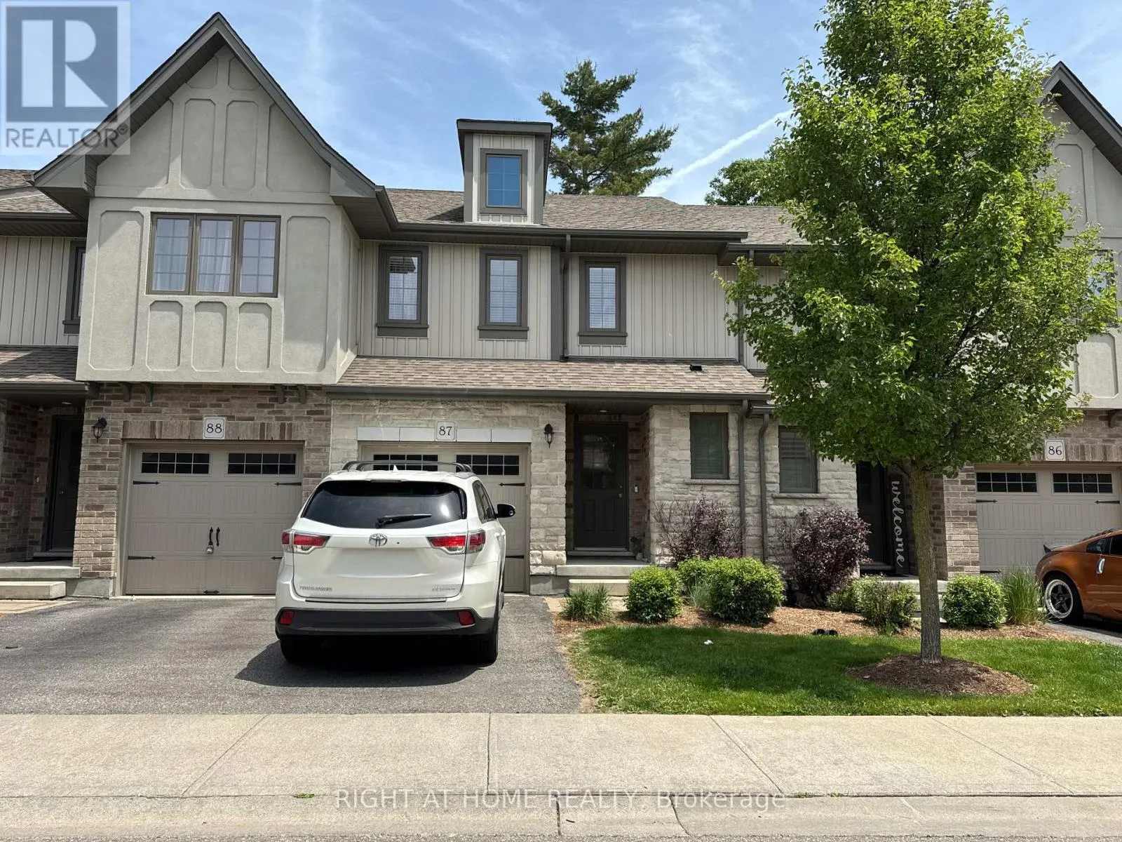 87 - 635 SAGINAW PARKWAY