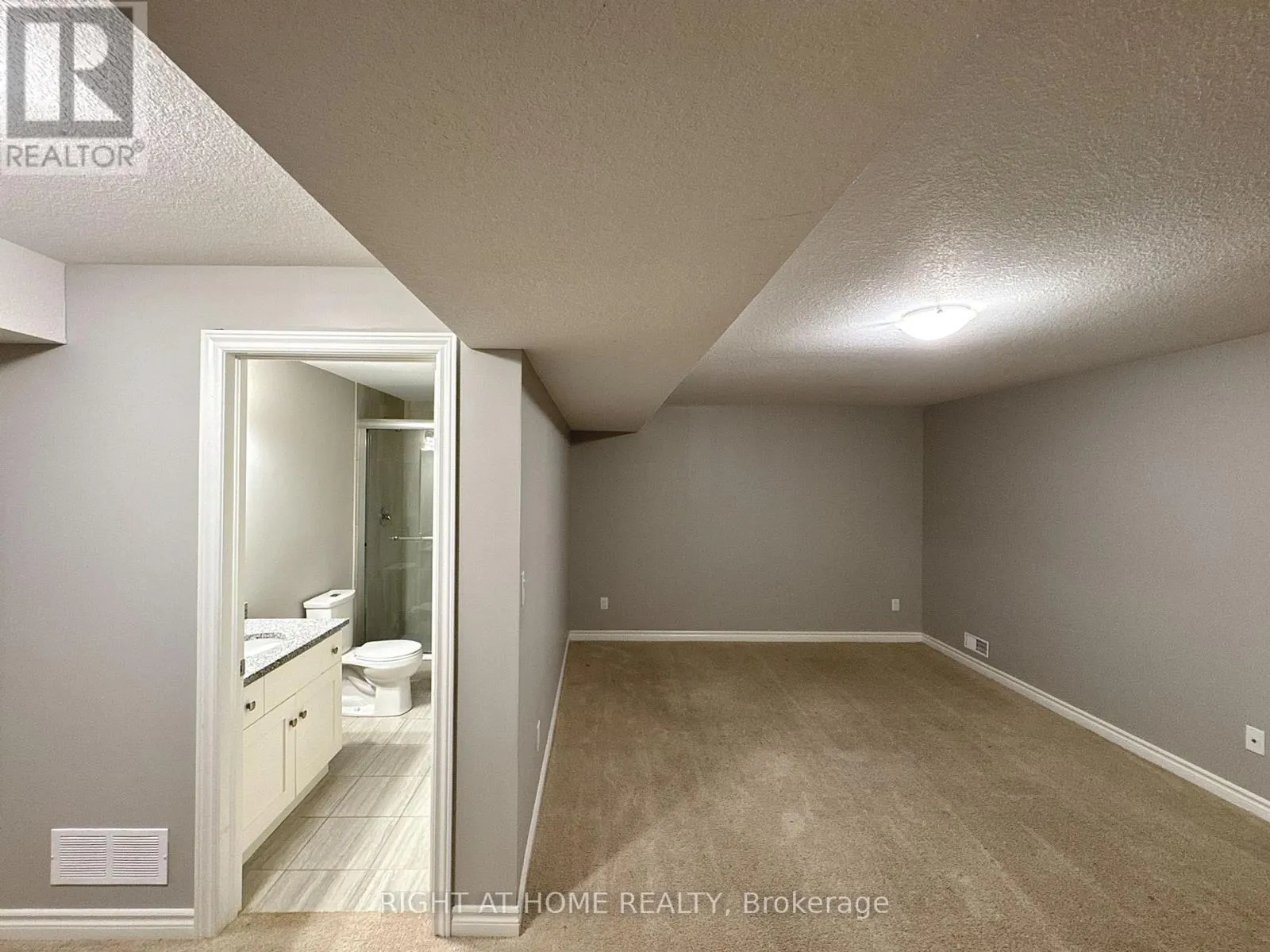 87 - 635 SAGINAW PARKWAY