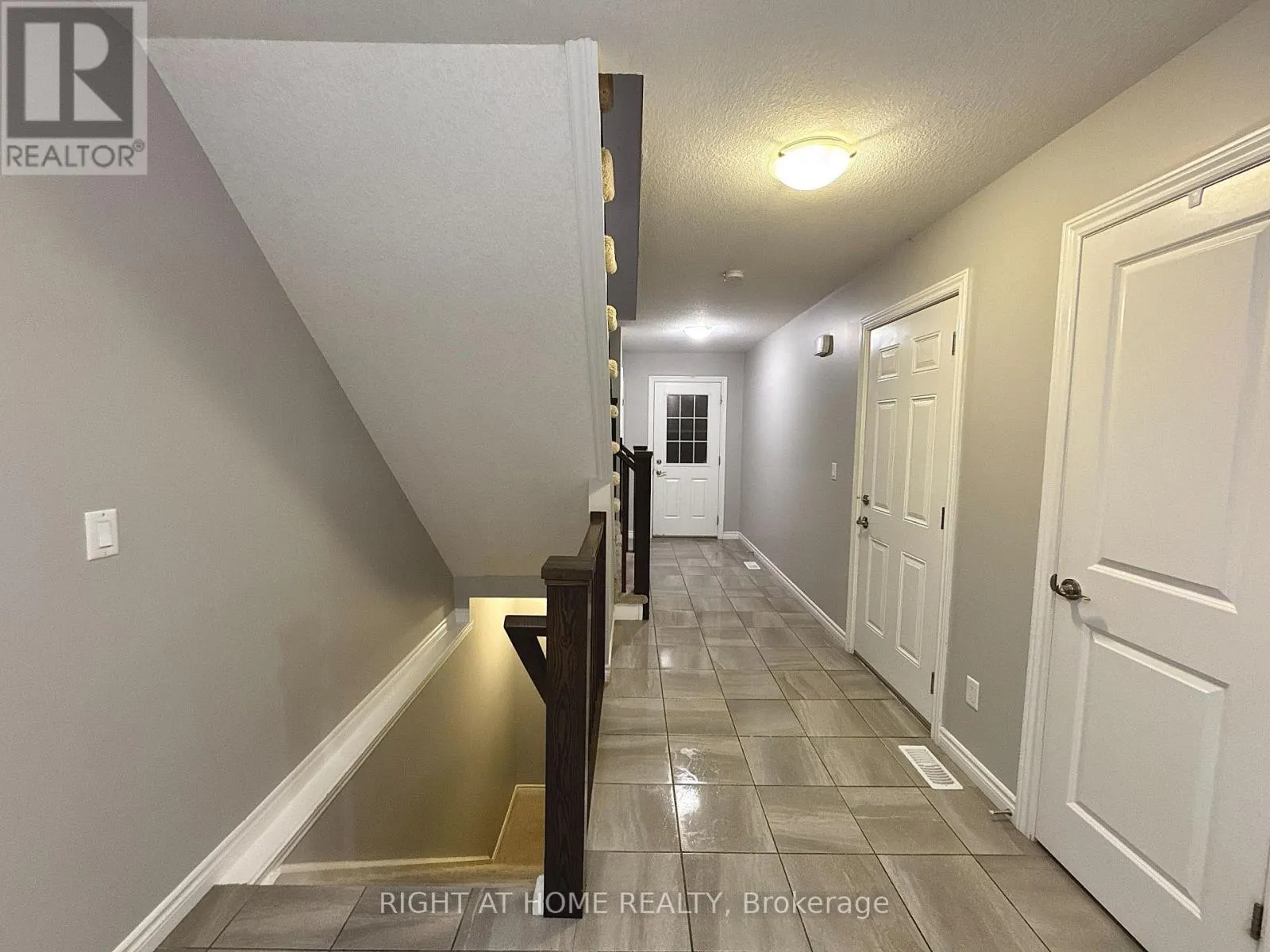 87 - 635 SAGINAW PARKWAY