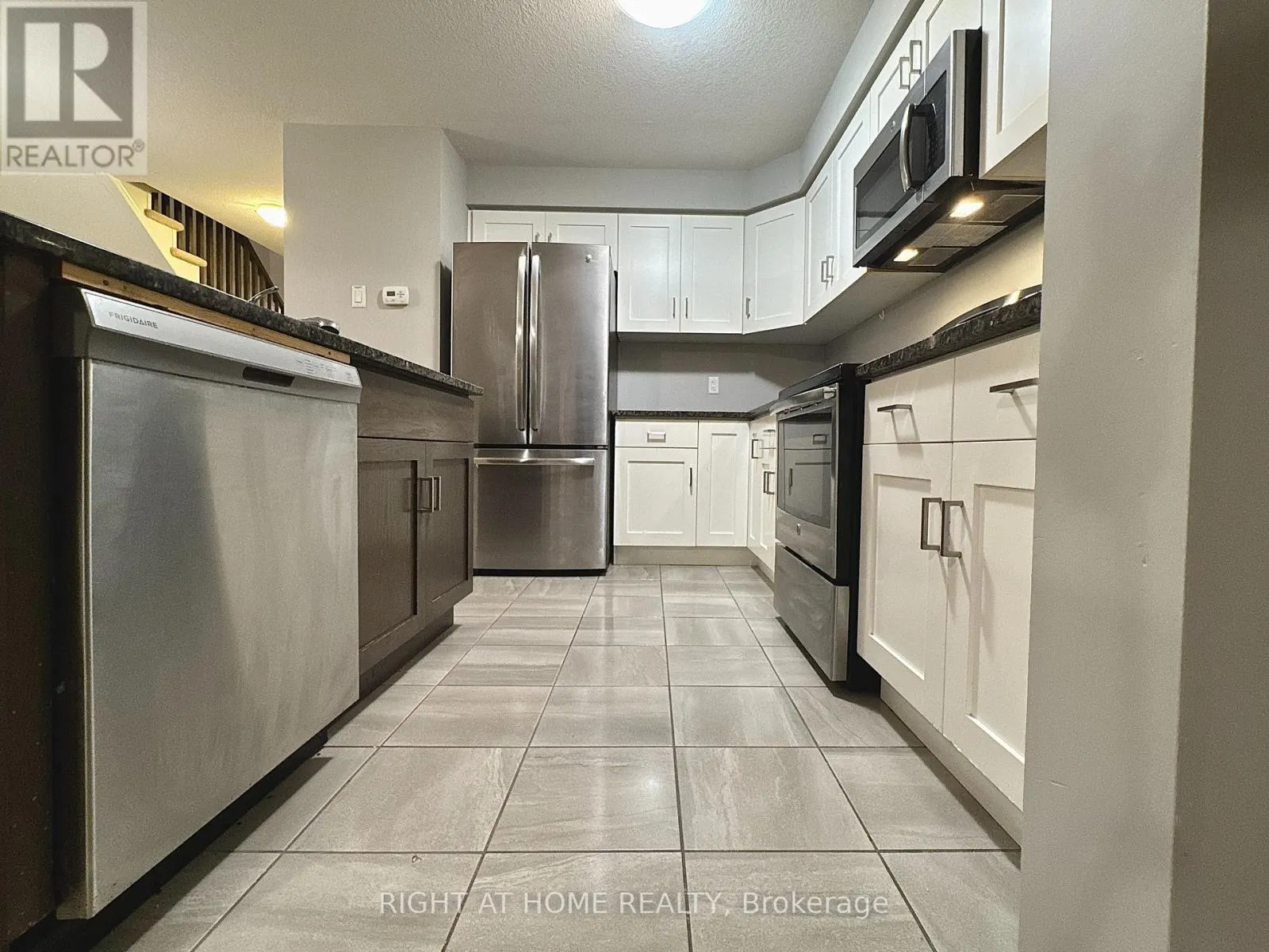 87 - 635 SAGINAW PARKWAY