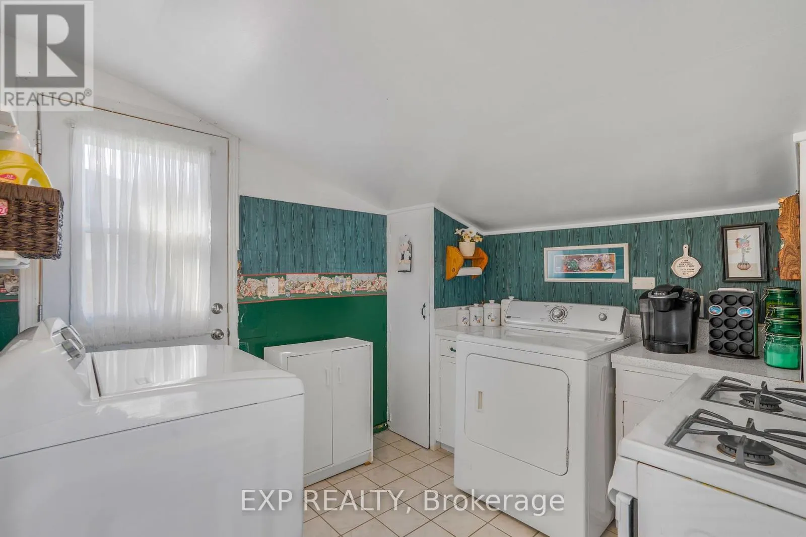 35 TWELFTH STREET E