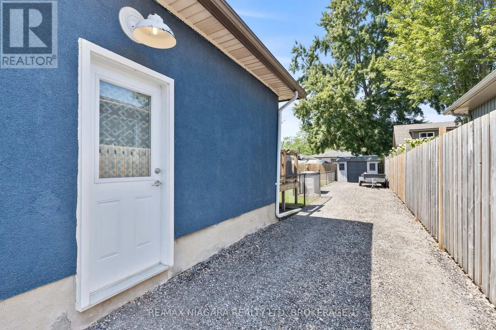 236 CUTRESS AVENUE