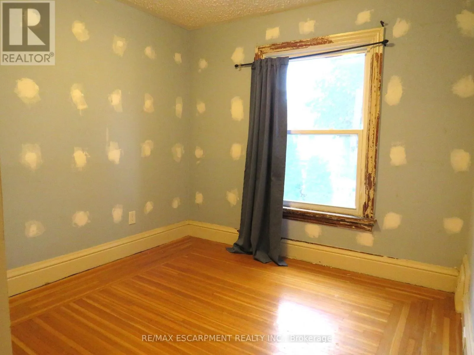 120 SANFORD AVENUE S