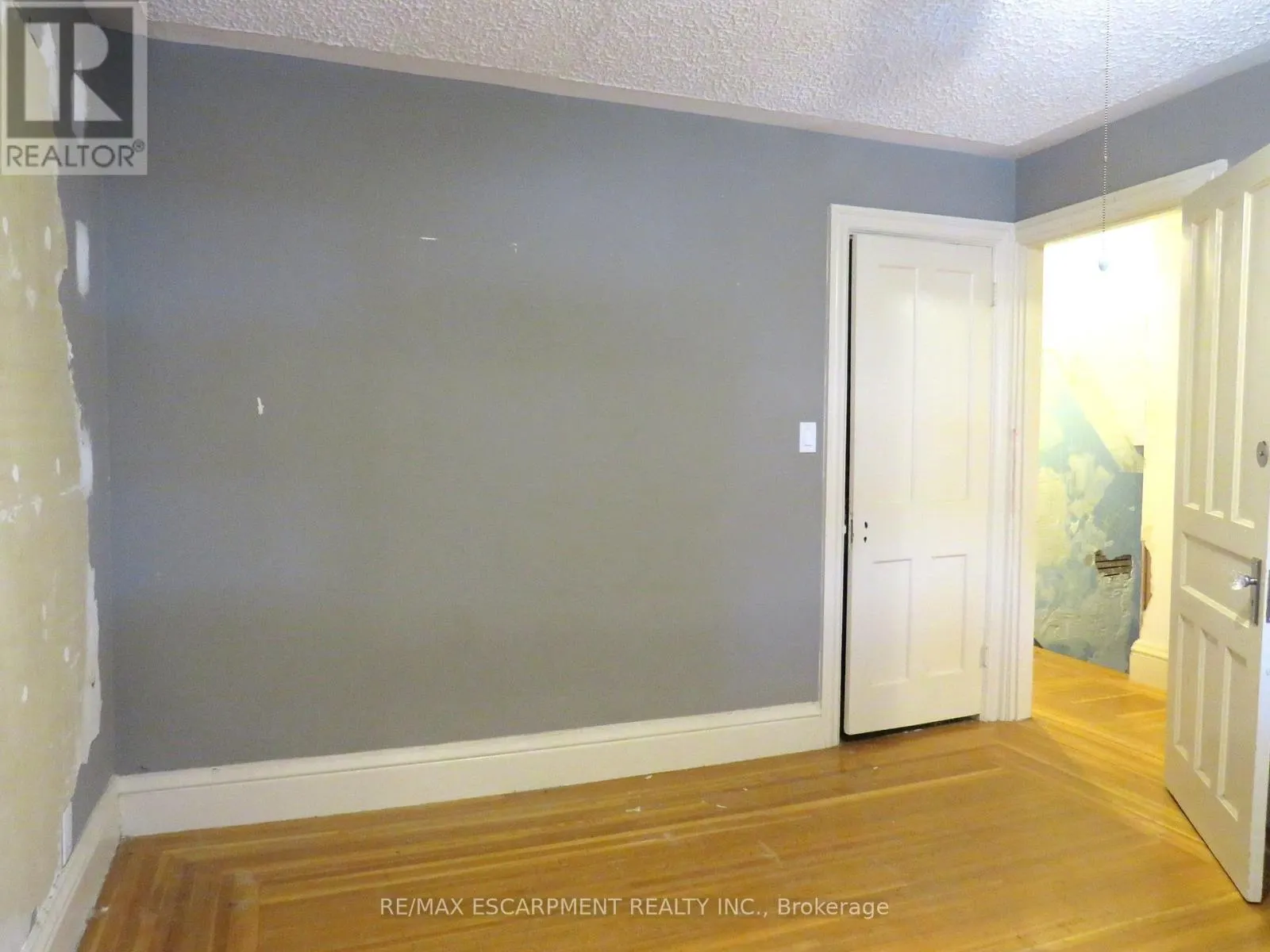 120 SANFORD AVENUE S