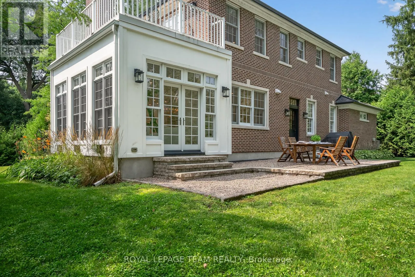 140 HOWICK STREET