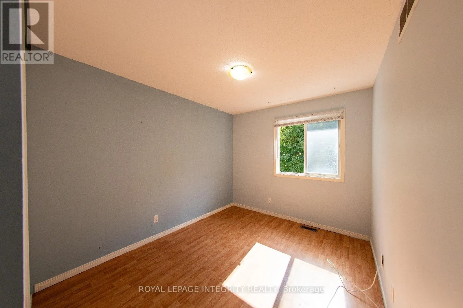 242 BEATRICE DRIVE