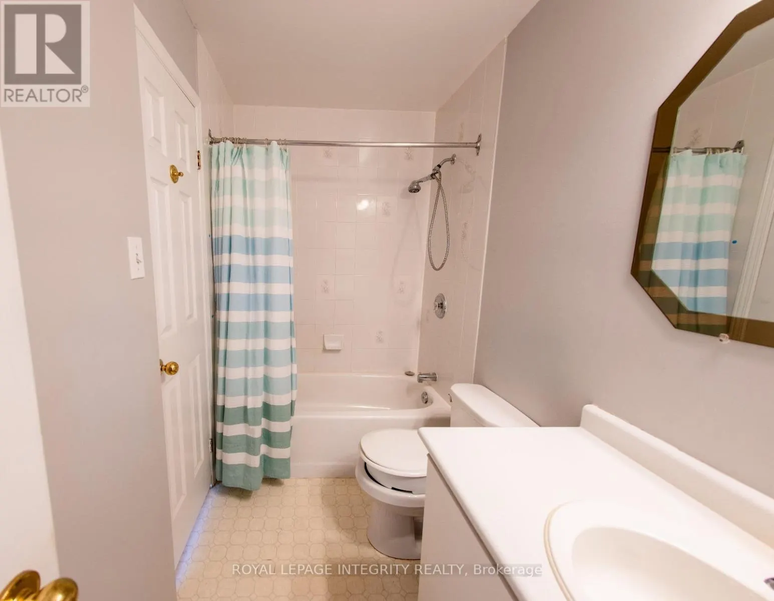 242 BEATRICE DRIVE