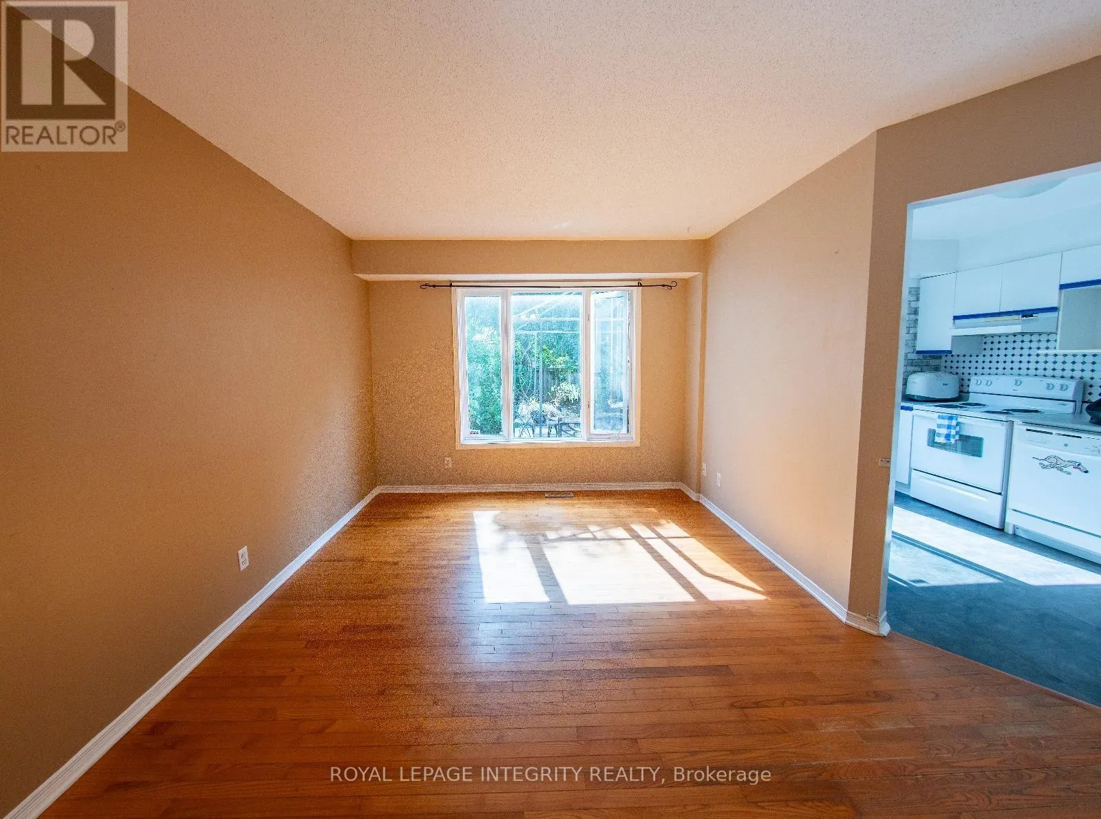 242 BEATRICE DRIVE