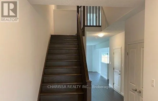 41 DENNIS DRIVE