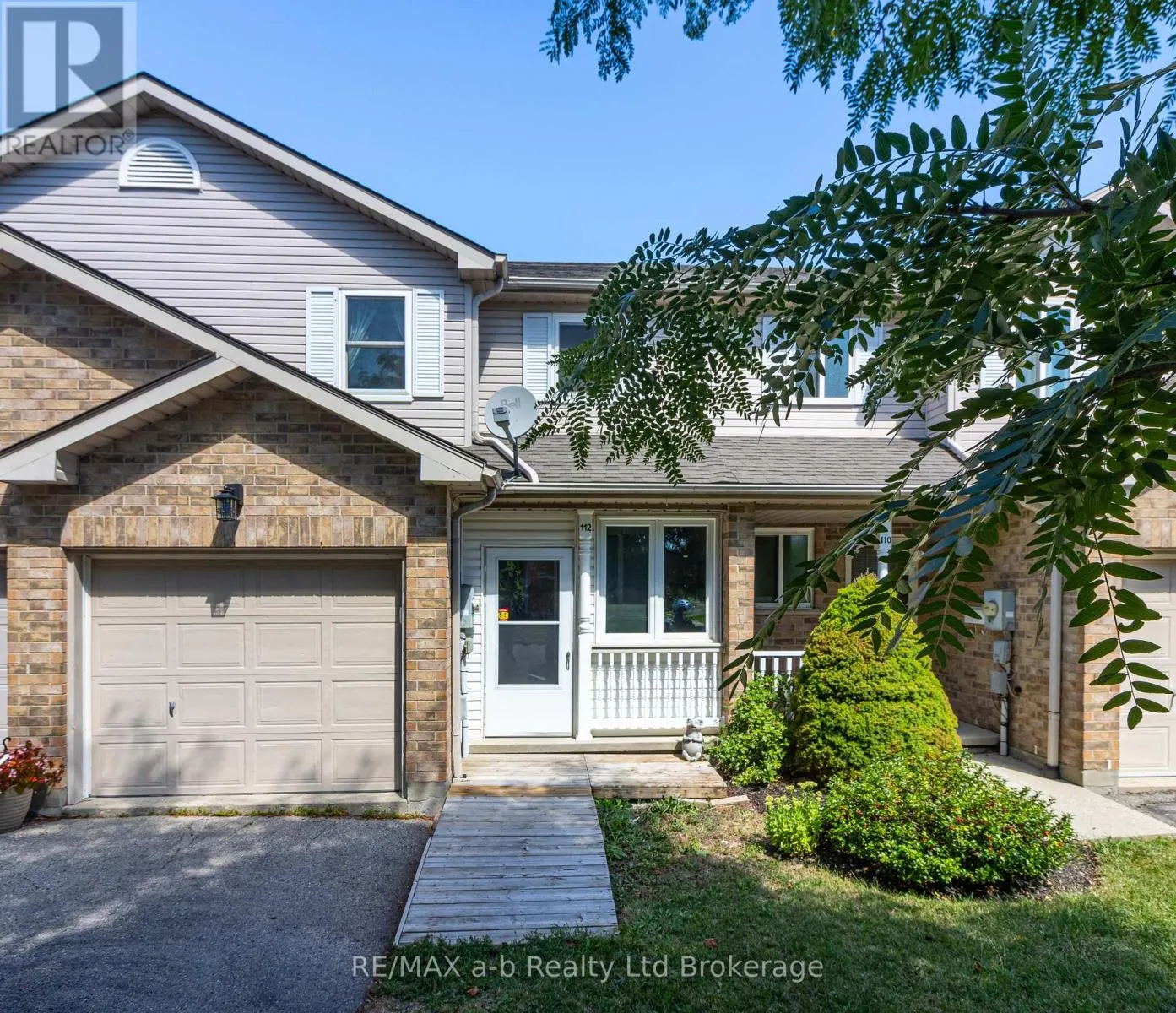 112 ATHLONE CRESCENT