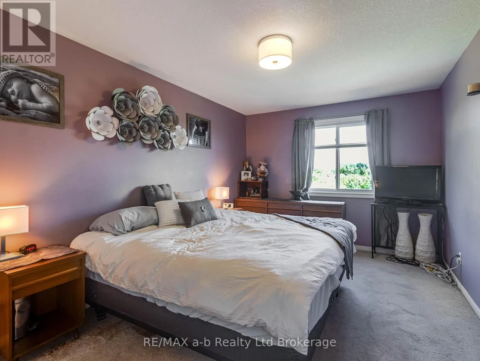 112 ATHLONE CRESCENT