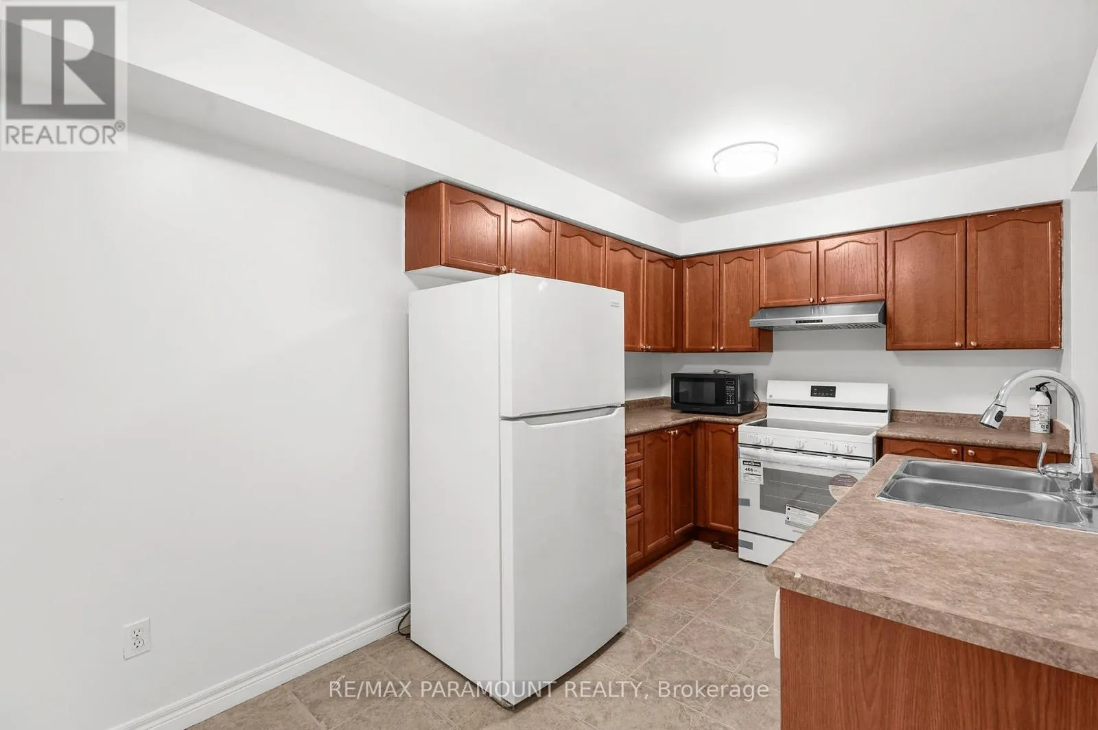 71 - 250 AINSLIE STREET