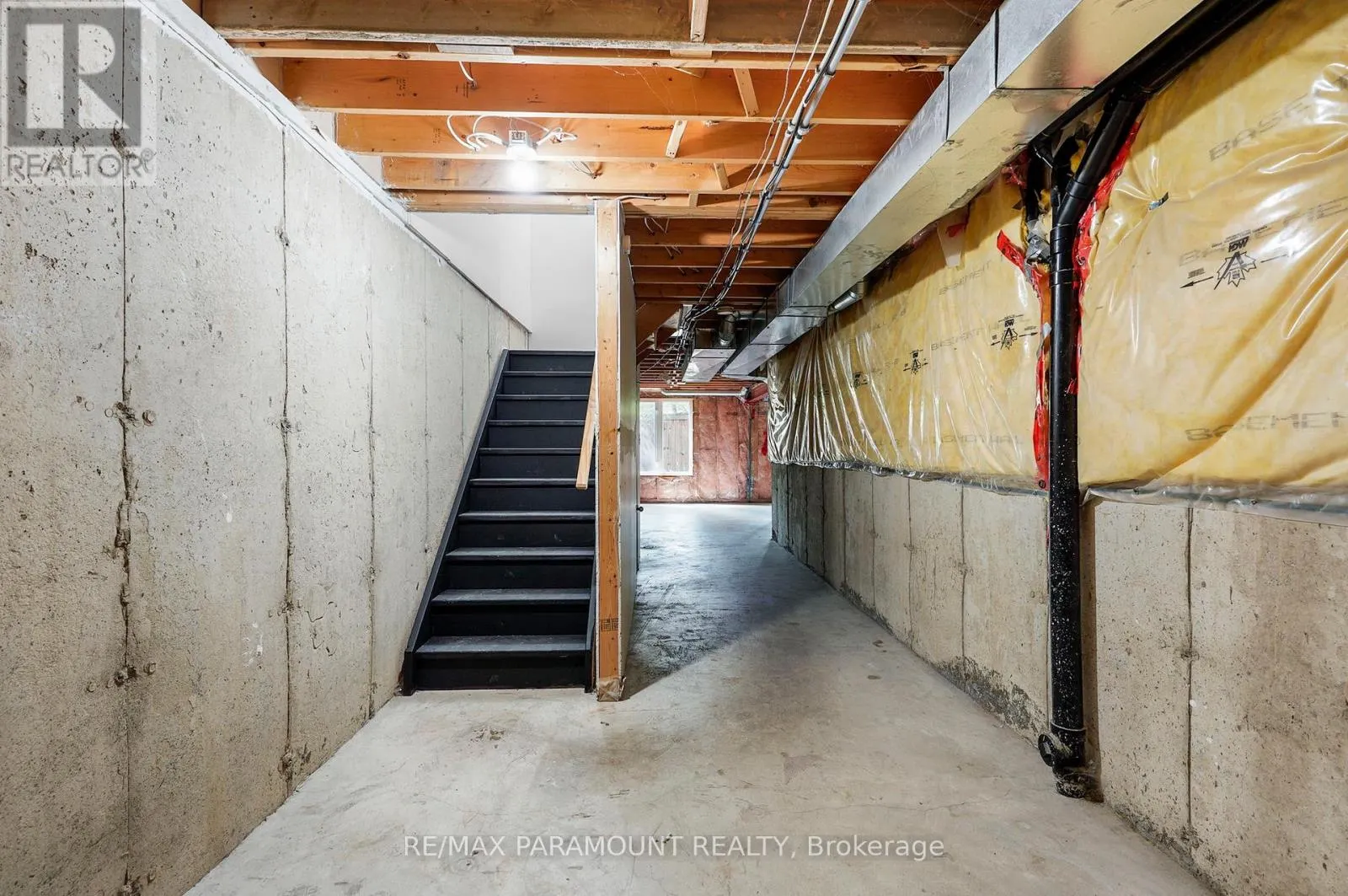 71 - 250 AINSLIE STREET