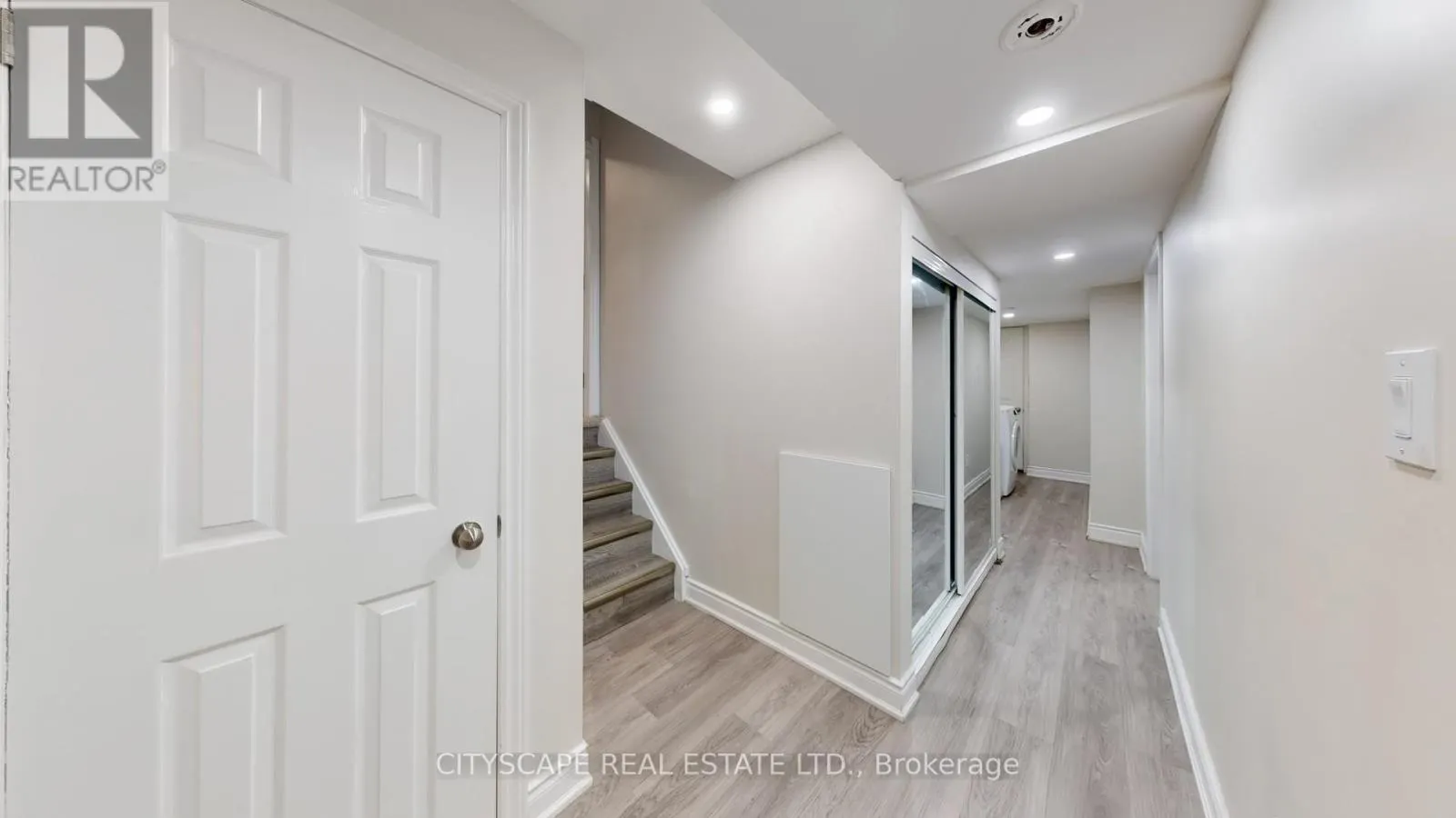 8655 WESTPORT DRIVE