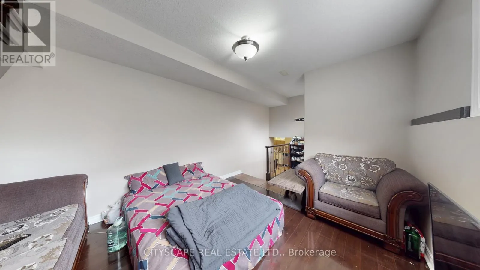 8655 WESTPORT DRIVE