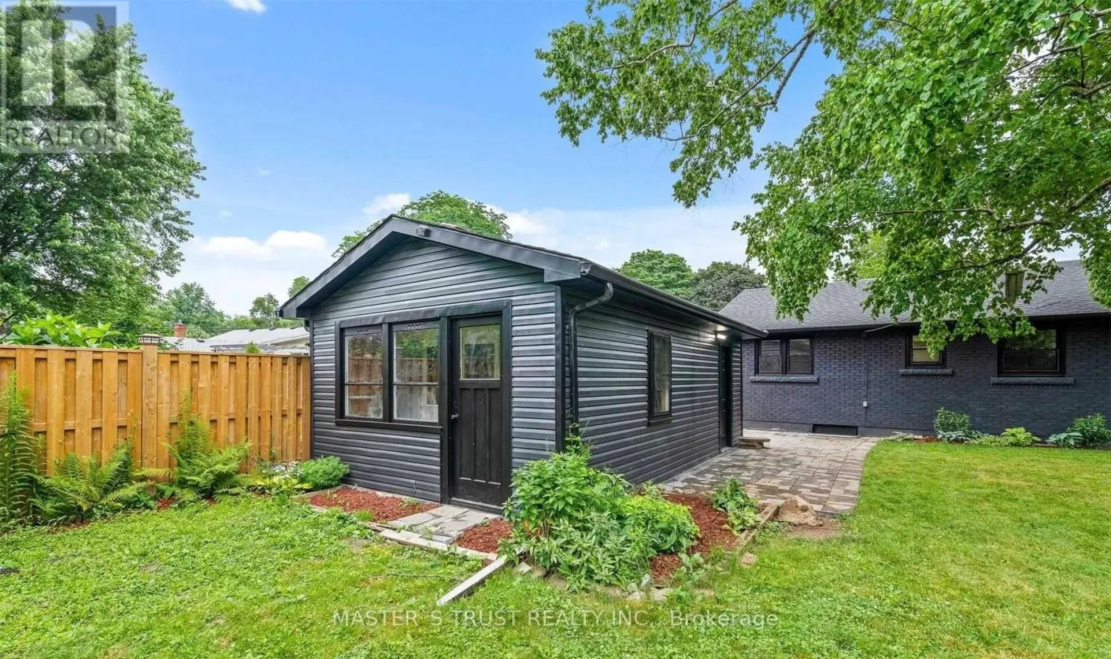25 SPRING GARDEN BOULEVARD