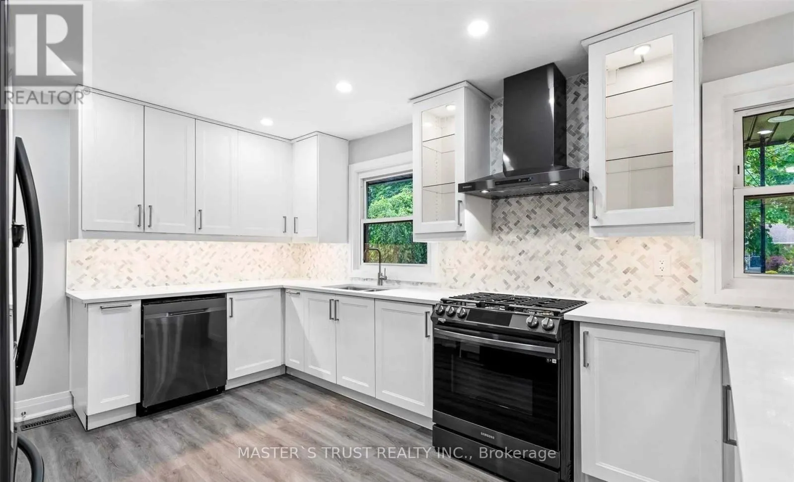 25 SPRING GARDEN BOULEVARD