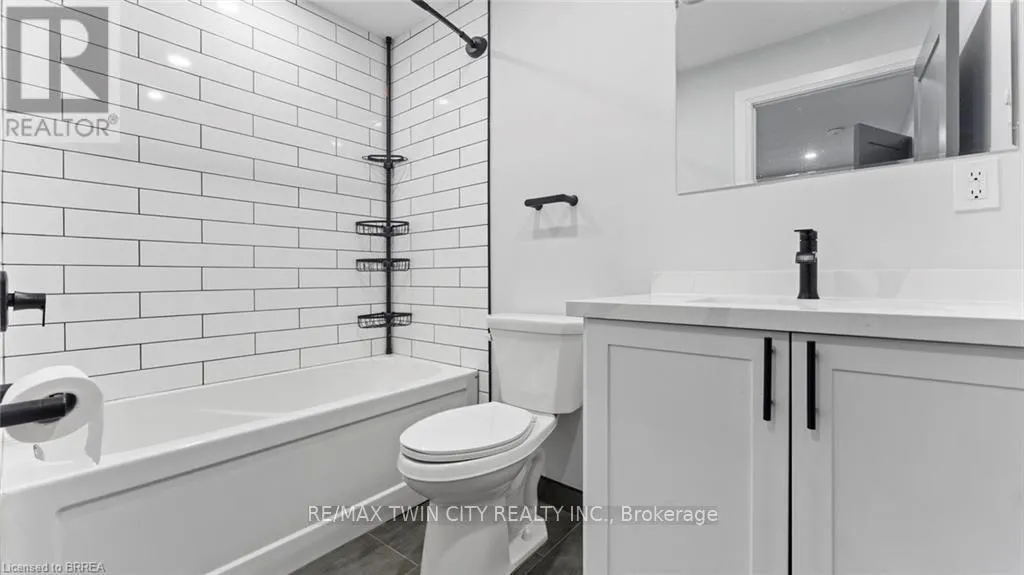 #1 - 130 ELGIN STREET