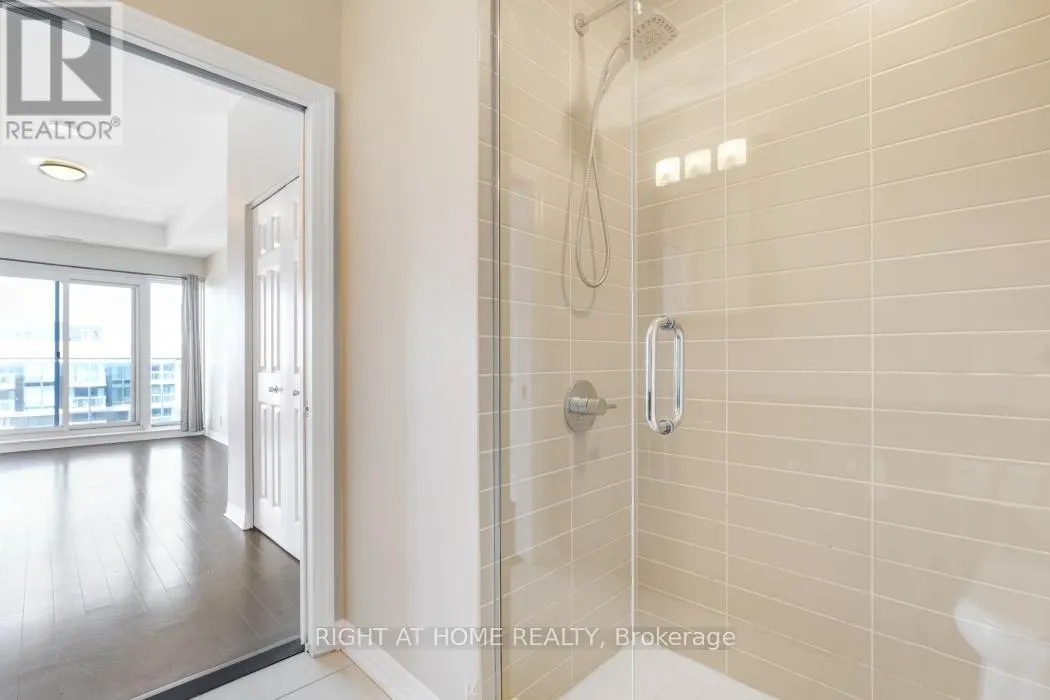 2802 - 242 RIDEAU STREET