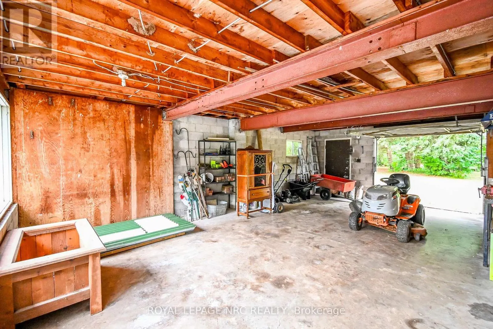 11680 BURNABY ROAD