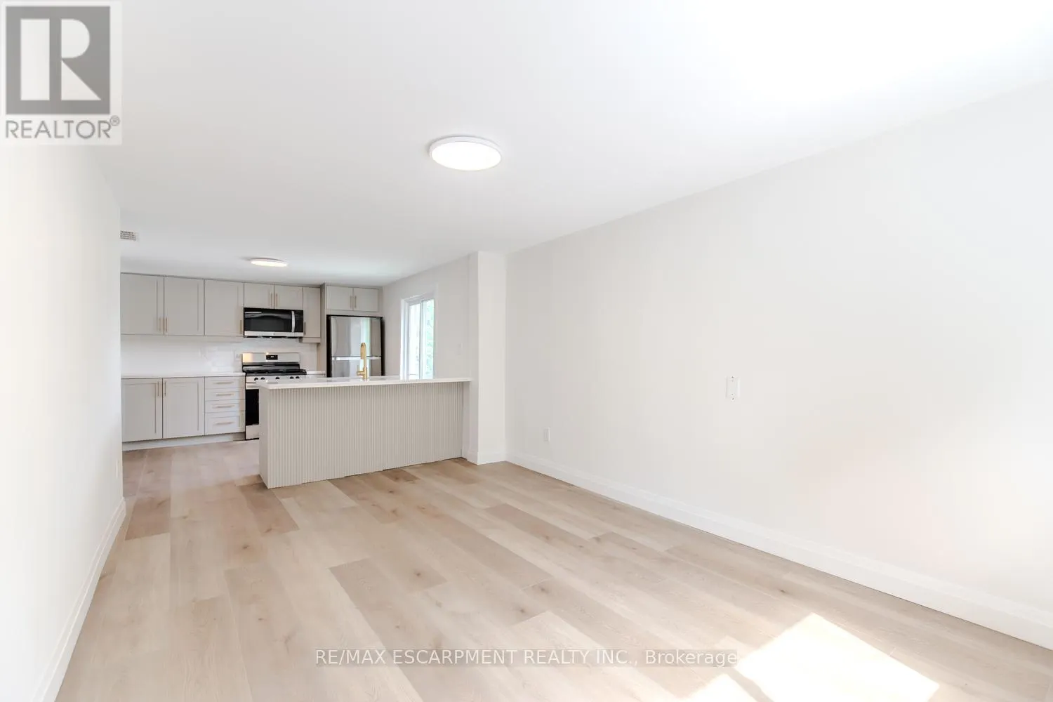 92 PEARL STREET S