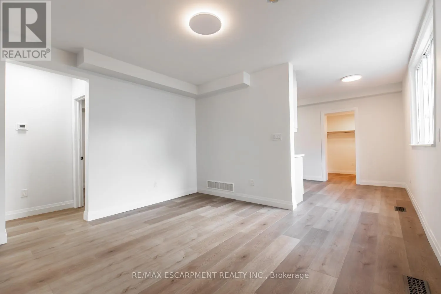 92 PEARL STREET S