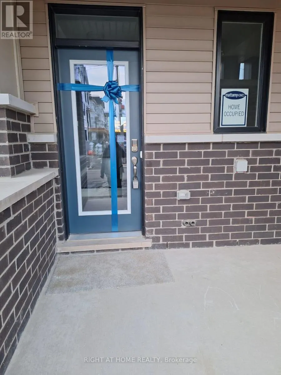 738 QUILTER ROW