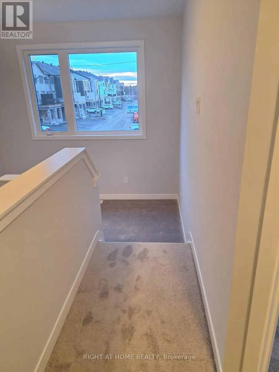 738 QUILTER ROW