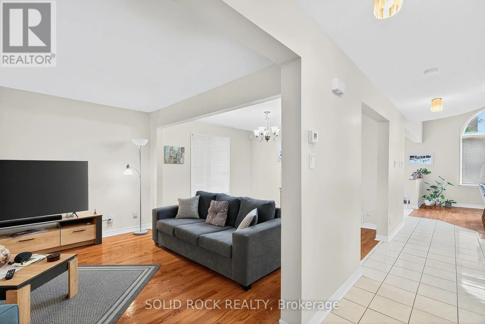 30 KENINS CRESCENT