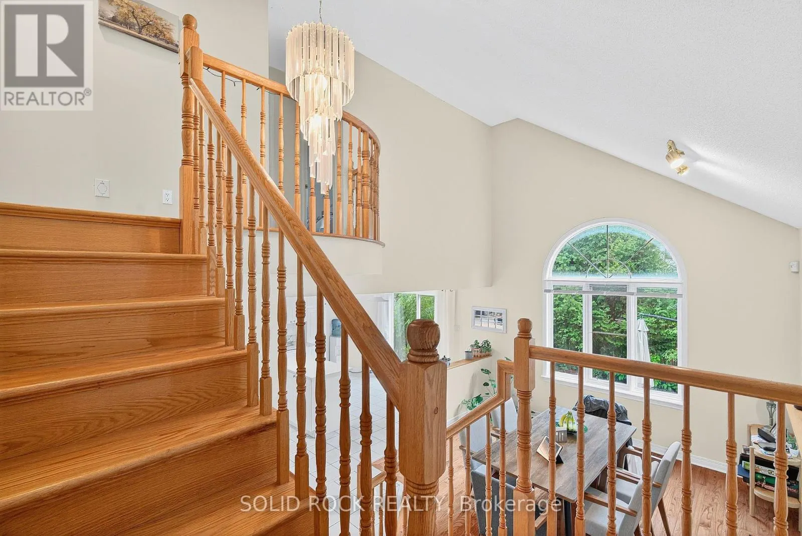 30 KENINS CRESCENT
