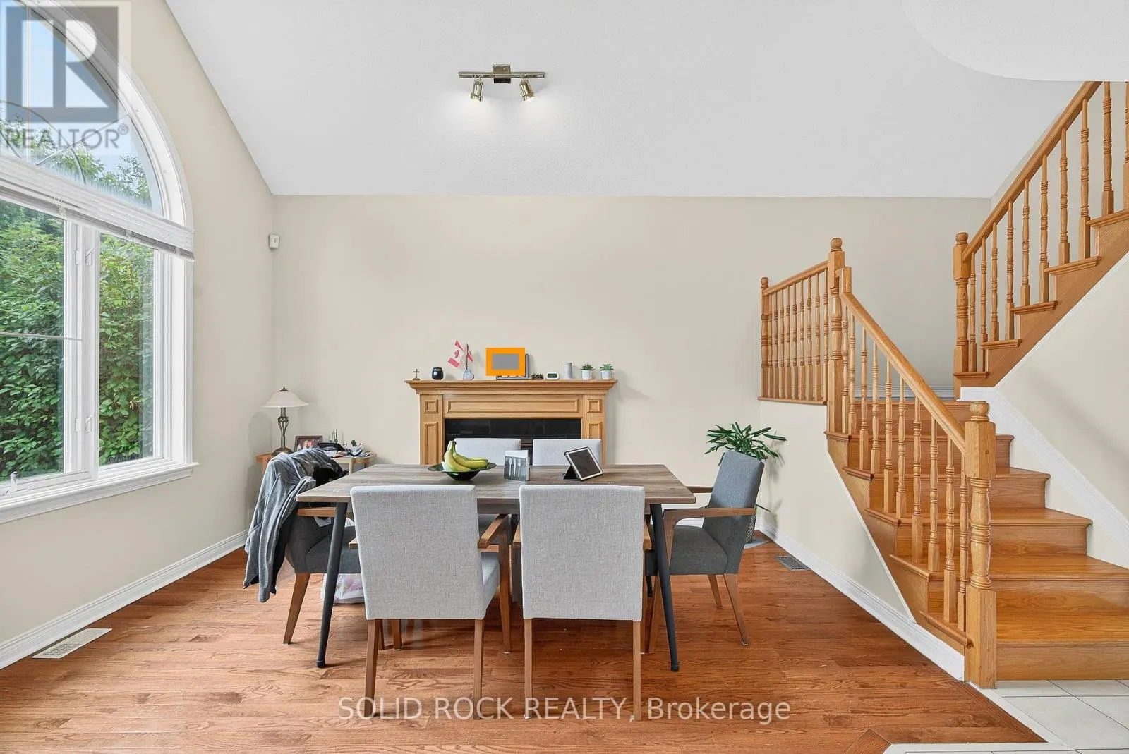 30 KENINS CRESCENT