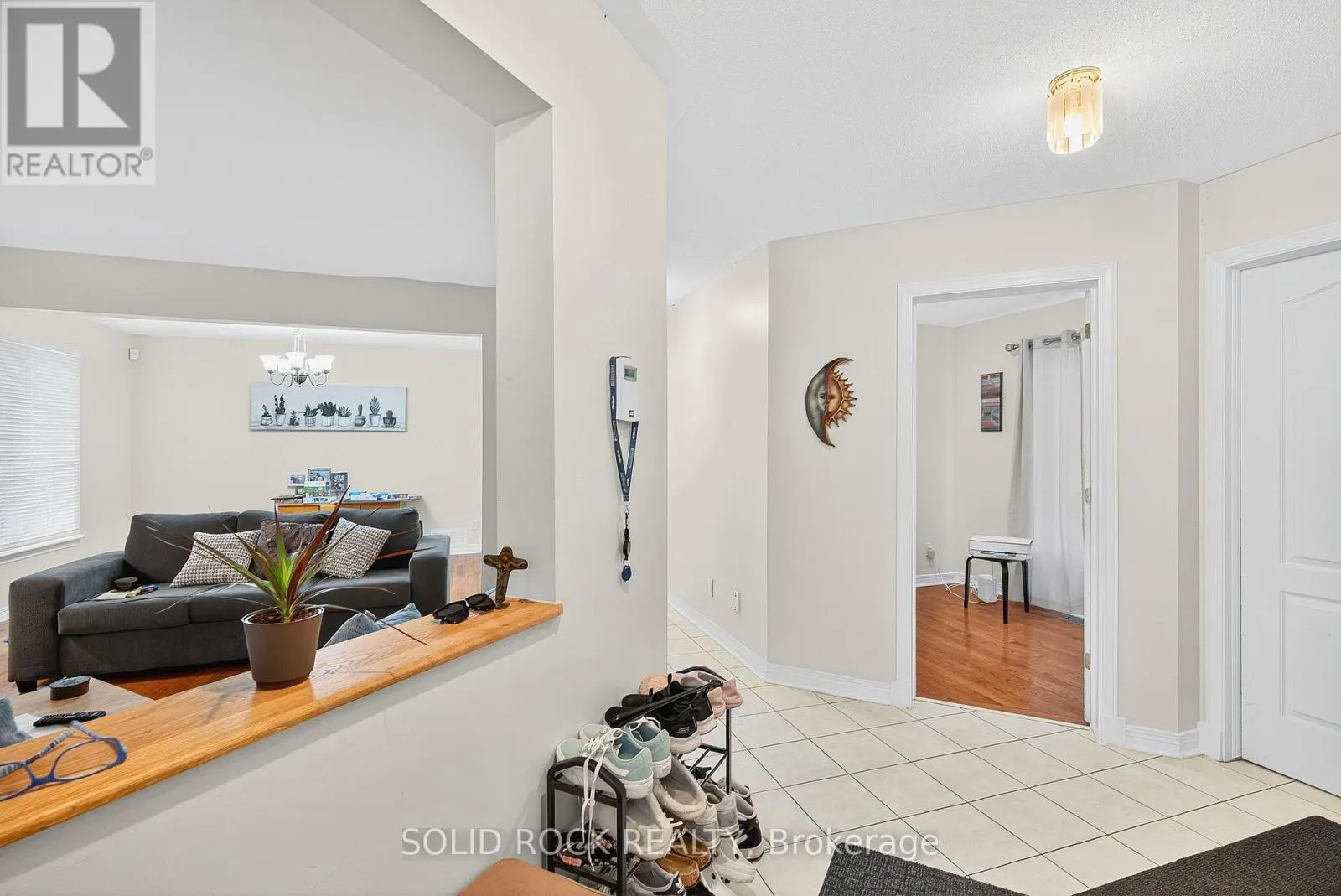 30 KENINS CRESCENT
