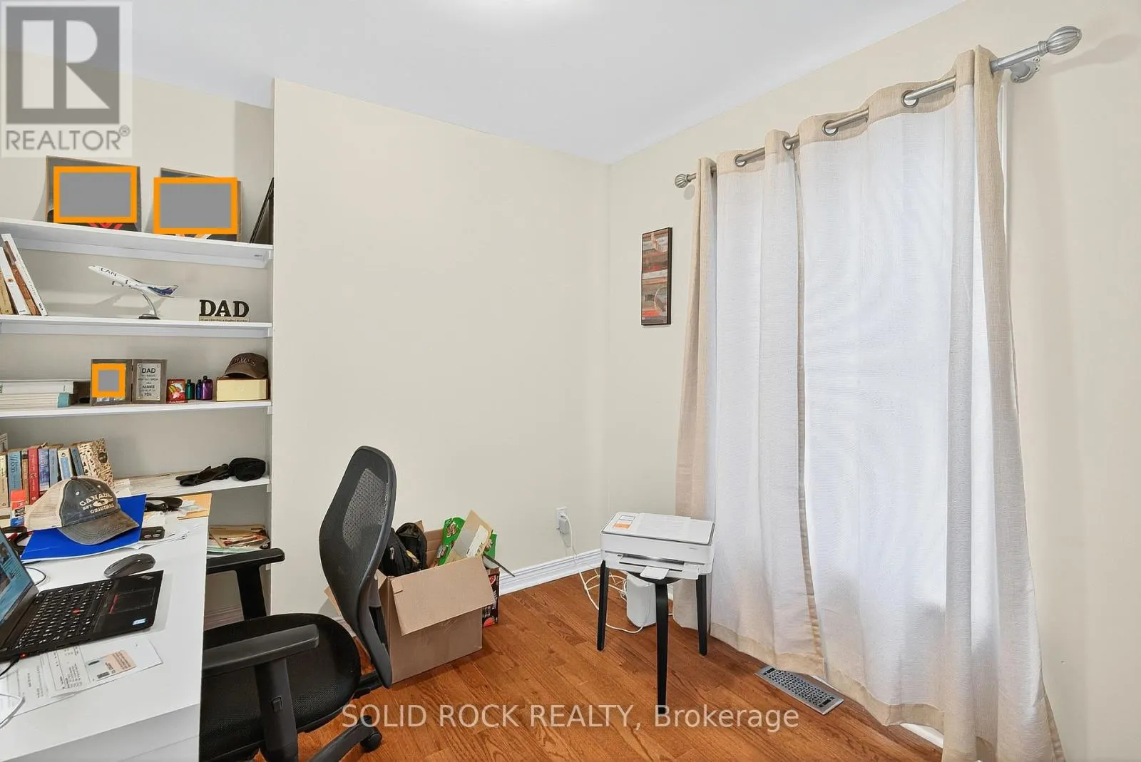 30 KENINS CRESCENT