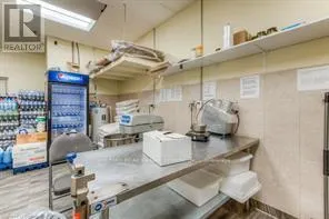 6 - 20 WOODLAWN ROAD E