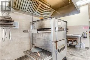 6 - 20 WOODLAWN ROAD E