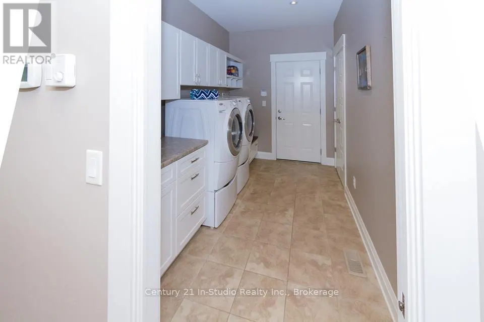 72235 LAKESHORE DRIVE, R.R. #1 DRIVE