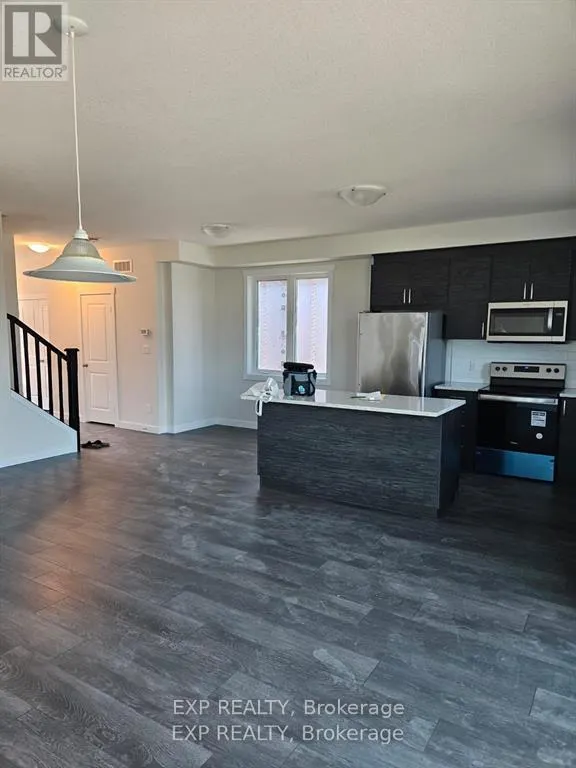 89 MOON CRESCENT