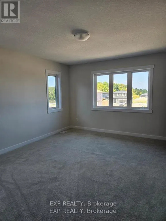 89 MOON CRESCENT