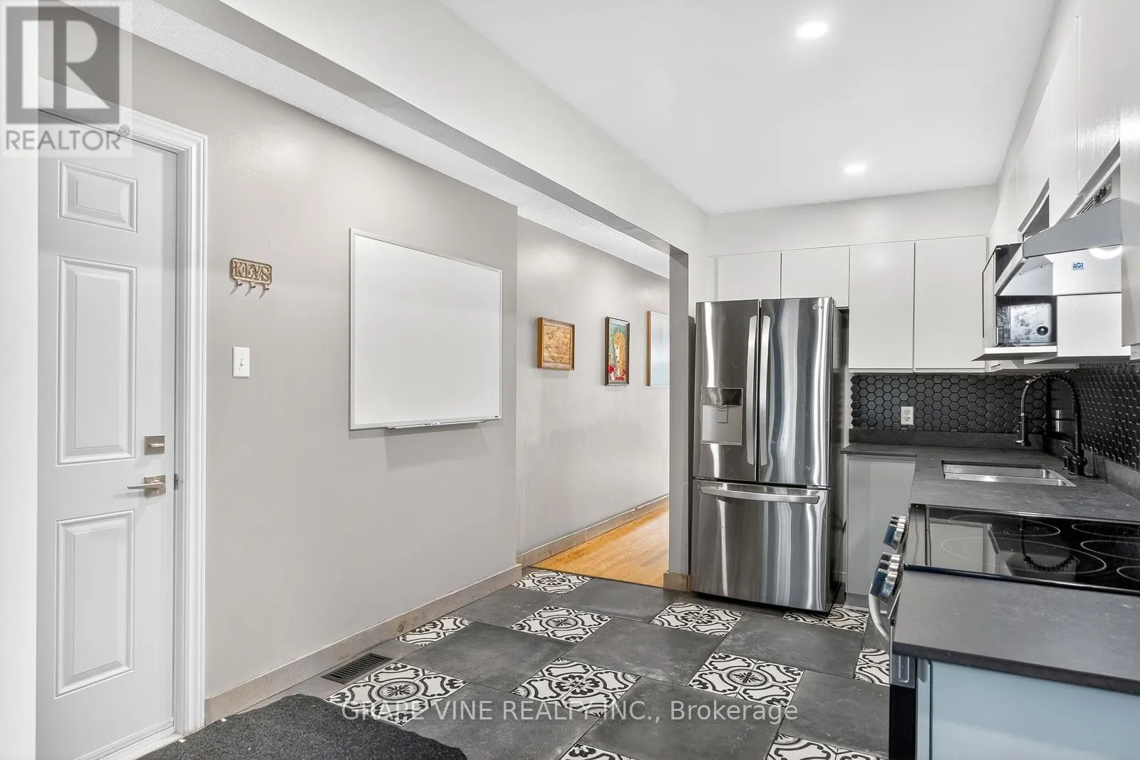11 - 1400 WILDBERRY COURT