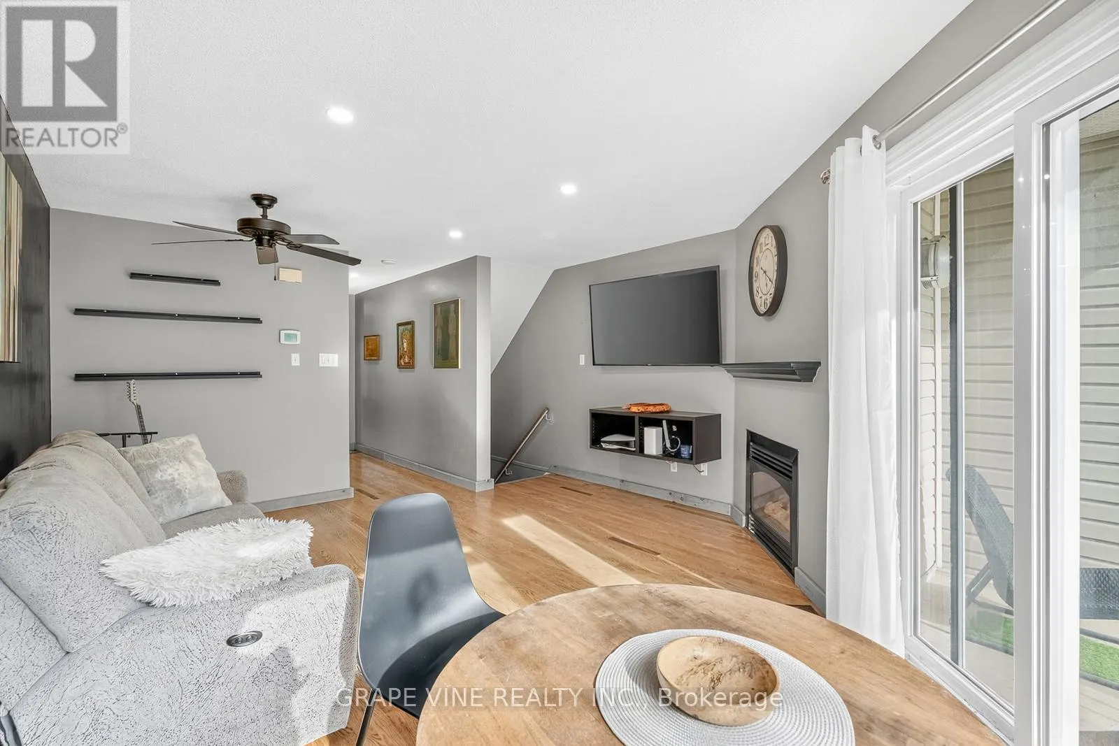 11 - 1400 WILDBERRY COURT