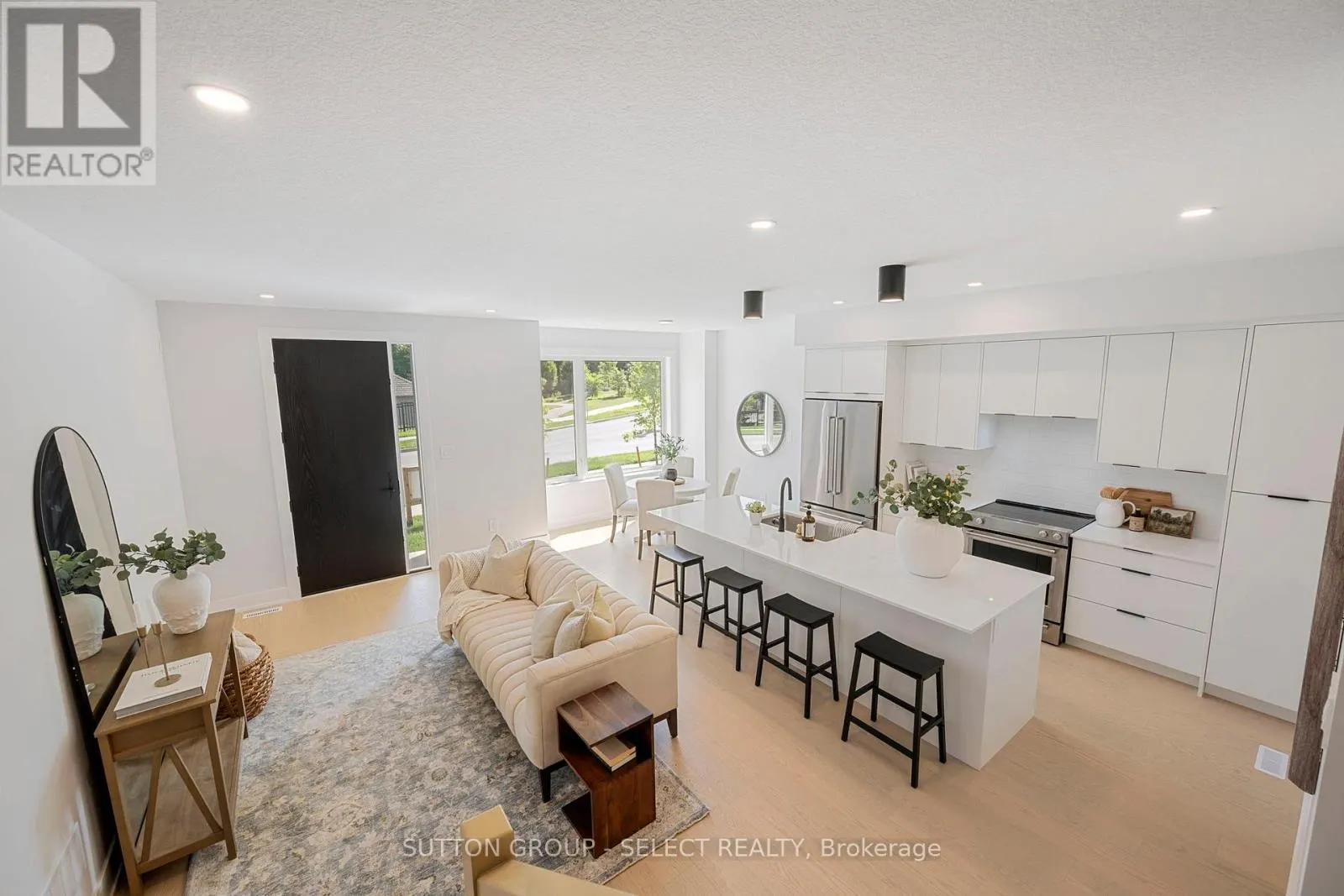 30 - 1175 RIVERBEND ROAD, #30