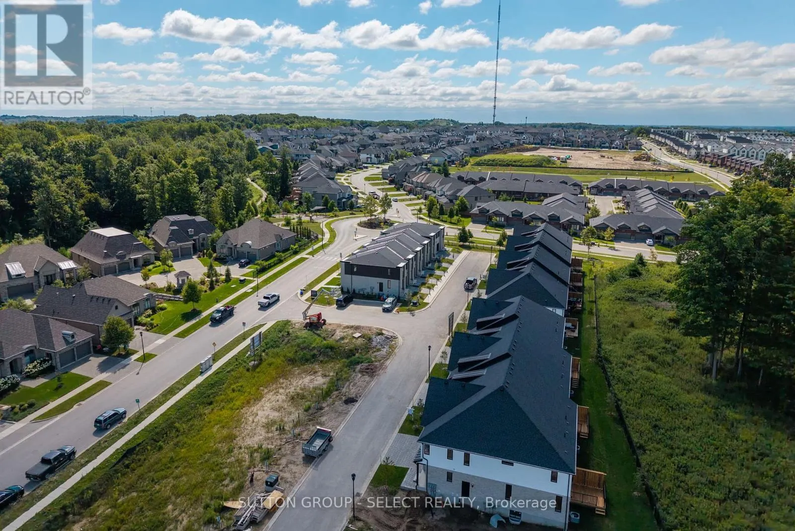 30 - 1175 RIVERBEND ROAD, #30