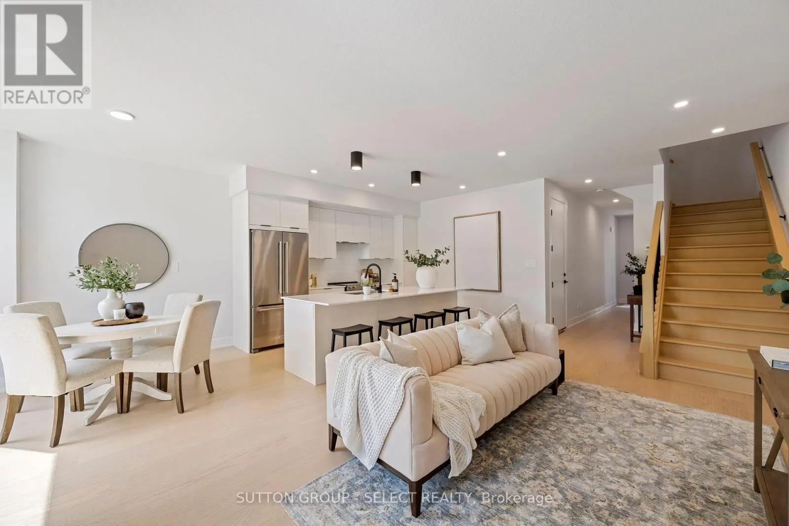 30 - 1175 RIVERBEND ROAD, #30